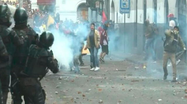 Manifestantes se enfrentaron a la policía en Ecuador