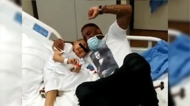 Jefferson Farfán y su noble gesto con un niño que lucha contra leucemia