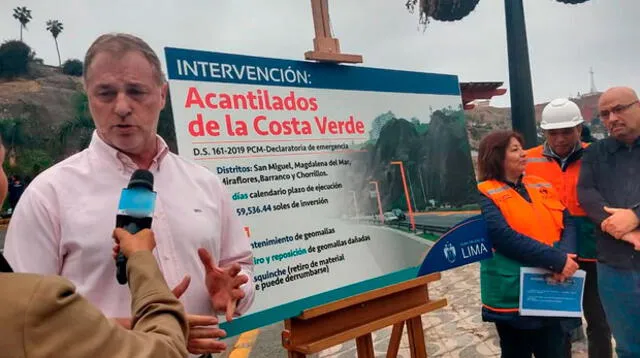 Jorge Muñoz supervisó trabajos en la Costa Verde