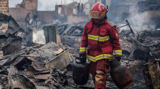 El Cuerpo General de Bomberos Voluntarios del Perú se quedó sin línea de emergencia