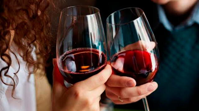 El vino tinto ayuda a controlar la presión, reduce el colesterol malo, aumenta el bueno y disminuye la formación de coágulos en el corazón