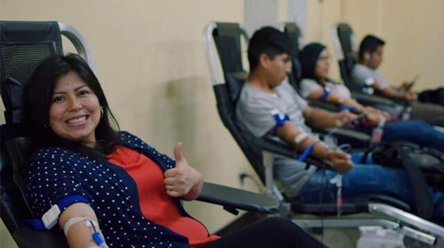 Jóvenes apoyan la campaña 'Pacificaccion' que busca donar sangre a miles de niños