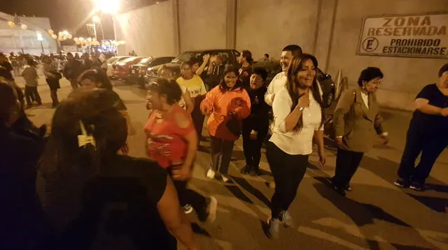 Simpatizantes felices por salida de Keiko Fujimori