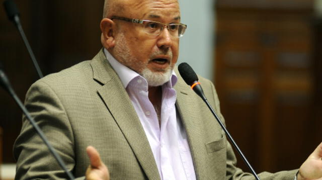 Carlos Bruce condenó acto de discriminación 