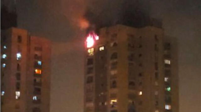 Fuerte incedio se registra en la torre Sérvulo Gutiérrez situada en la Calle de la Técnica en San Borja