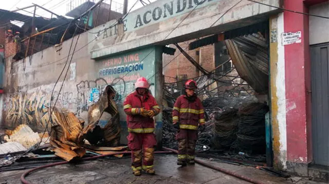 Bomberos controlaron el fuego