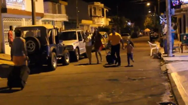 Correr con la maleta a la medianoche es uno de los rituales más comunes 