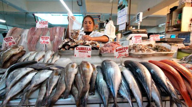 Pescados pueden ser vendidos en mal estado