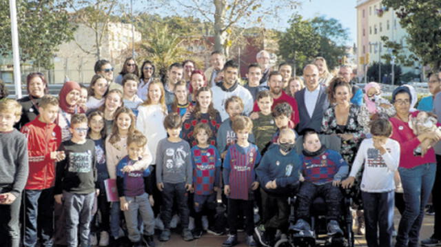 No solo regalan buen fútbol, sino también llevaron alegría a niños enfermos.