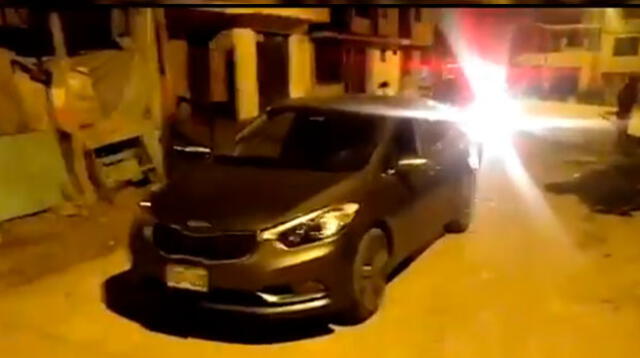 Auto del policía que pretendieron robar dos delincuentes