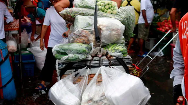 Tailandia ha tomado drásticas medidas contra el uso de las bolsas de plástico para reducir la cantidad de basura que acaba en el mar