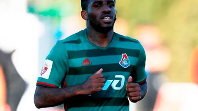 Jefferson Farfán viajó este martes rumbo a España para sumarse a la pretemporada del Lokomotiv de Moscú