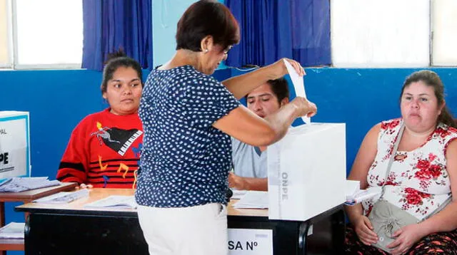 Peruanos en el exterior pueden votar