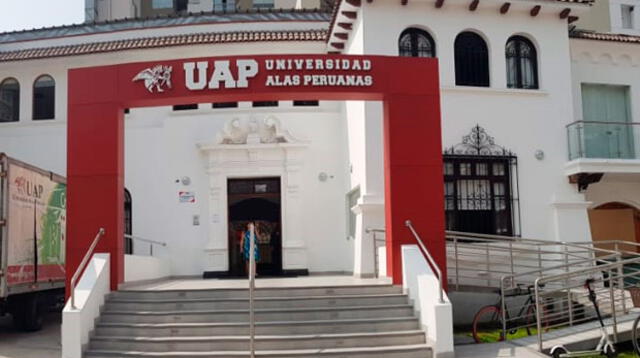 Local de la UAP donde es allanado por las autoridades