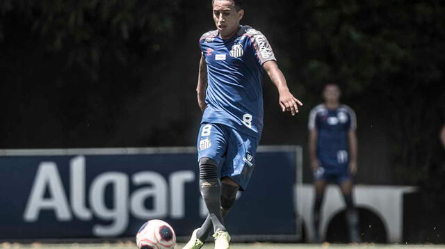 Cueva no seguiría en Santos