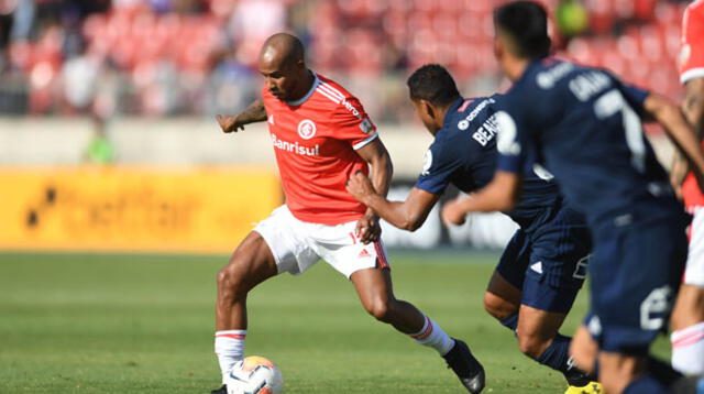 U. de Chile e Inter de Porto Alegre disputaron un intenso partido en el Nacional de Santiago | Foto: @SCInternacional 