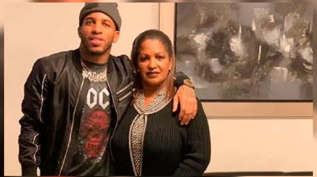 Jefferson Farfán  recordó todo lo que su mamá hizo por él 