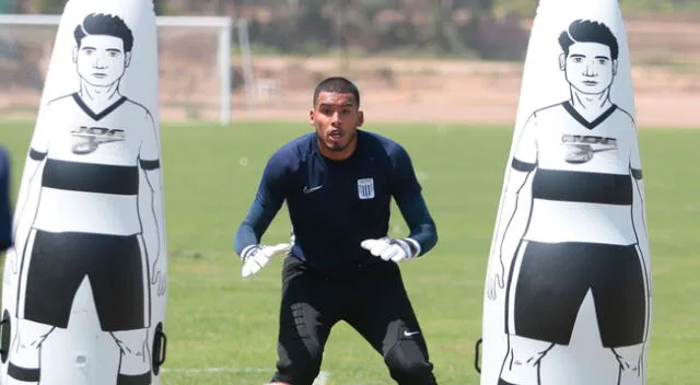 Steven Rivadeneyra tendría la oportunidad de atajar en la selección