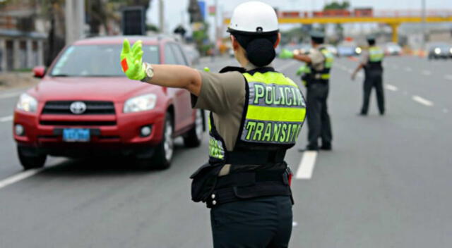 Los trabajadores que están en la calle todo el día deben usar bloqueador solar.