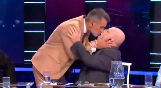 Horacio Pagani se besa en vivo y sorprende a toda la Argentina.