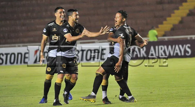 En Cusco con goles de Devecchi y Vílchez ganaron 2 a 0 al Audax.