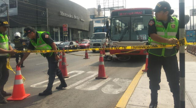 Ciclista murió tras ser atropellado por bus de Corredor Rojo [FOTOS Y VIDEO]