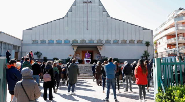 Multaron a asistentes de un funeral por no acatar las órdenes del gobierno