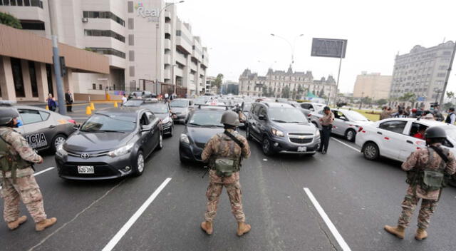 Militares restringen acceso a la Vía Expresa.