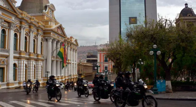 Bolivia ordena cuarentena total en el país