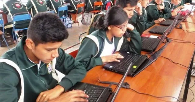 Ya participaron 180 mil docentes de un curso virtual. Pronto se anunciara el inicio de las clases a distancia.