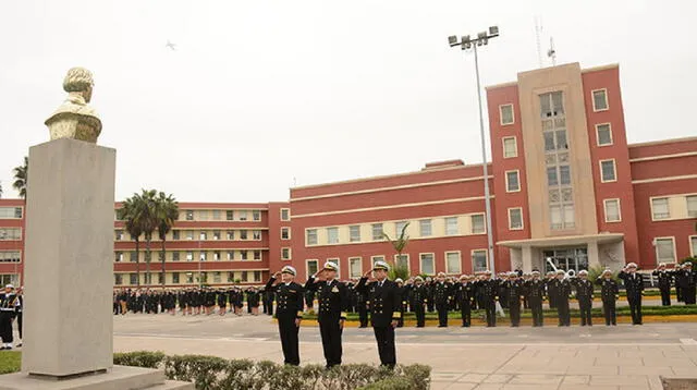 Hasta el momento a tres pacientes por Covid-19 hospitalizados en hospitales militares. El Hospital Naval atendería los casos de este virus solo para Callao.