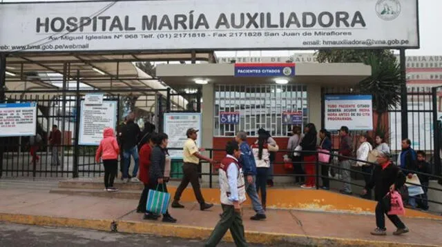 El hospital de San Juan de Miraflores tiene muchos doctores en cuarentena por haber asistido a una reunión con la ginecóloga que tenía coronavirus.