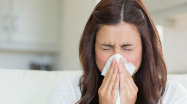 Si tose o estornuda haga lo siguiente