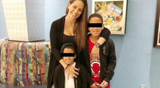La chalaca compartió la foto junto a sus hijos en su cuenta de Instagram.