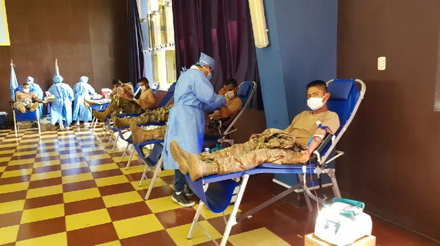 55 alumnos de la FAP fueron los seleccionados para donar sangre.