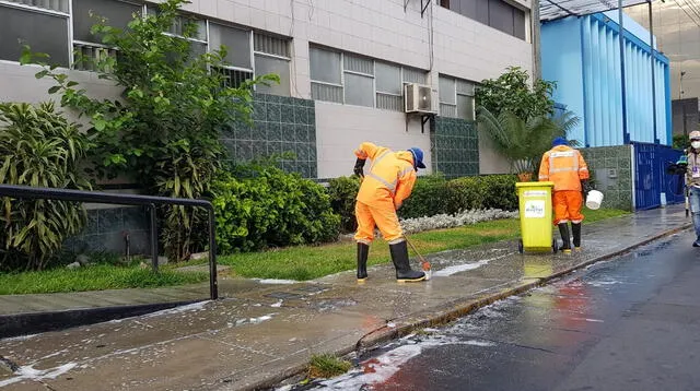 Municipalidad de Miraflores viene desinfectando desde el Estado de Emergencia otros de espacios públicos.