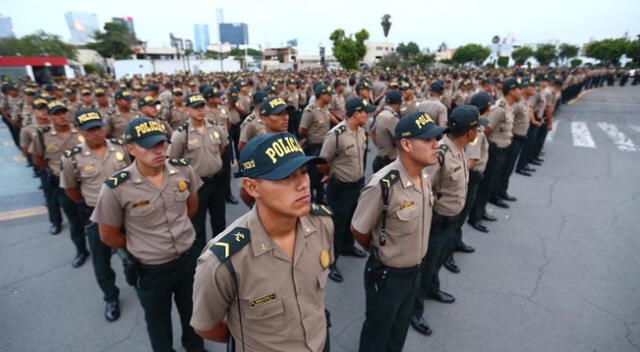 Empresa de neumáticos le vendió mascarillas y alimentos a la policía. Foto referencial.