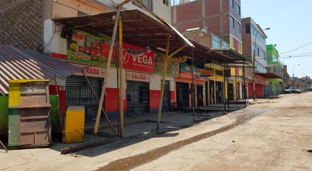 Mercado informal venía operando por 40 años en medio del caos y escasa salubridad. Fotos: María Pía Ponce