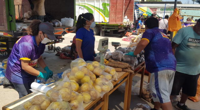 Mercado en Comas.