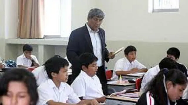 Titular del Ministerio de Educación, Martín Benavides, resaltó el trabajo de los profesores con la nueva herramienta de Aprendo en Casa.