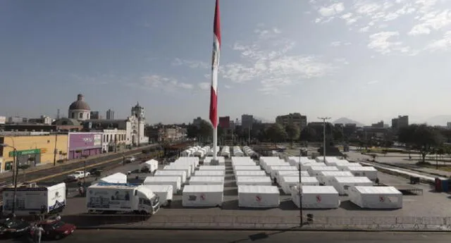 Cerca de 400 ciudadanos varados son beneficiados con la instalación de estas carpas.