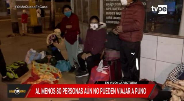 Un vehículo del Ministerio de Vivienda les llevó alimentos.