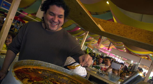 Chef peruano reveló parte de su noble hazaña en sus redes sociales.