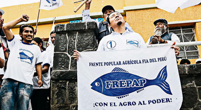 Actualmente la Constitución señala que la  jornada ordinaria de trabajo es de ocho horas diarias o cuarenta y ocho horas semanales, como máximo.