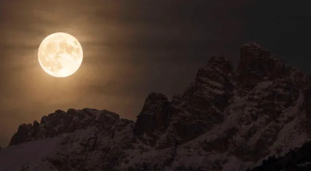 Debido al clima despejado, la superluna podrá ser vista en todo el mundo.