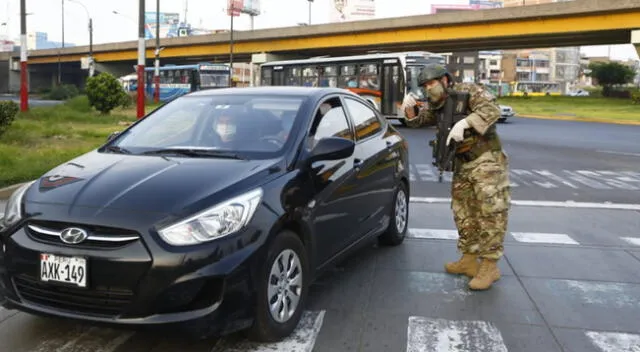 Fuerzas Armadas salió a las calles para poner orden.