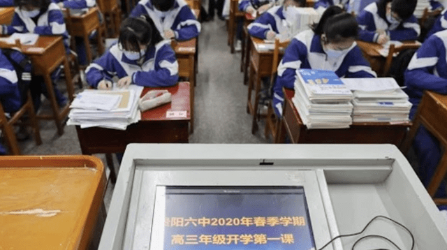 Un total de 57.800 adolescentes en Wuhan han vuelto a retomar las clases presenciales, luego de diez días sin muertes por COVID-19.