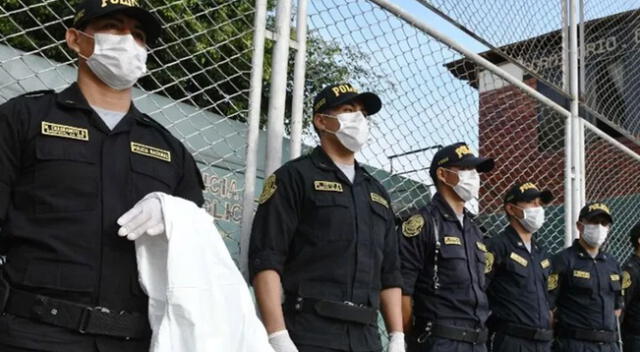 Más policías y militares saldrán a las calles para hacer respetar la cuarentena.