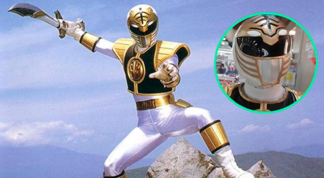 El hombre se disfrazó como Power Ranger para protegerse del coronavirus.