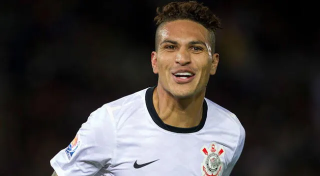 Paolo Guerrero le envió un cariñoso saludo a su madre.